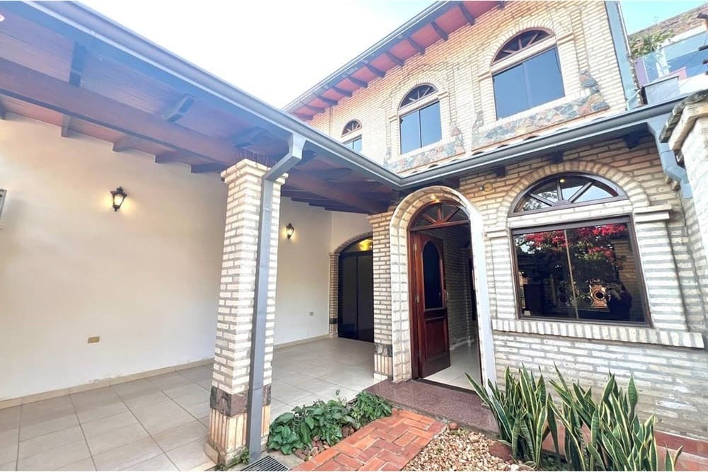 Duplex en Luque zona conmebol — foto 2