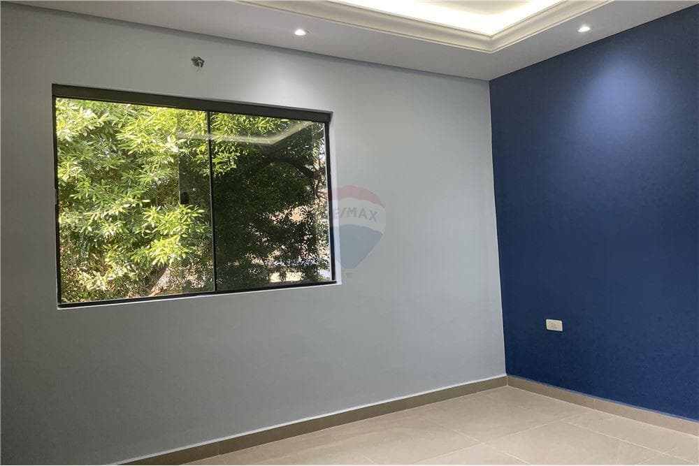 Duplex en Lambaré barrio mbachio II, foto 5