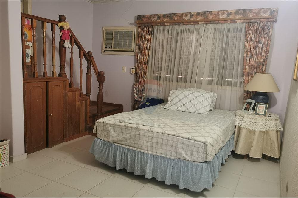 Amplia Residencia de 4 Dormitorios, foto 3