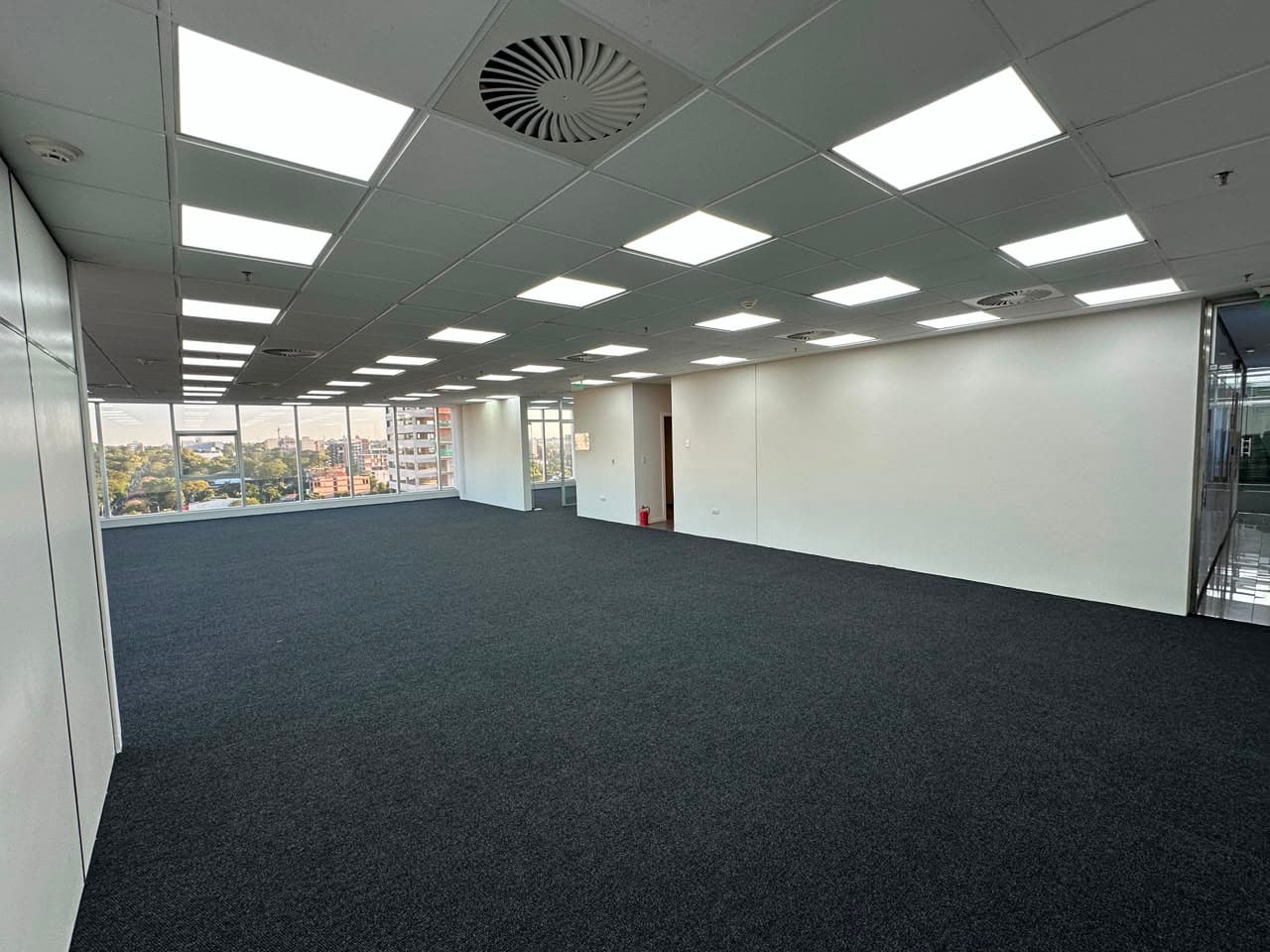 En alquiler oficina corporativa - torre las americas — foto 3