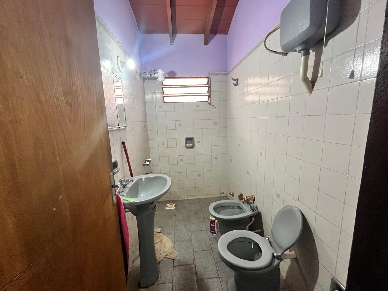 Casa + departamento independiente + salón comercial — foto 3