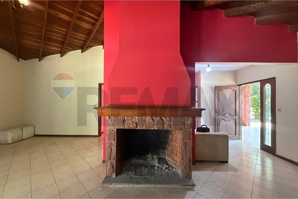 Amplia residencia en esquina – parques del yacht, Lambaré, foto 3