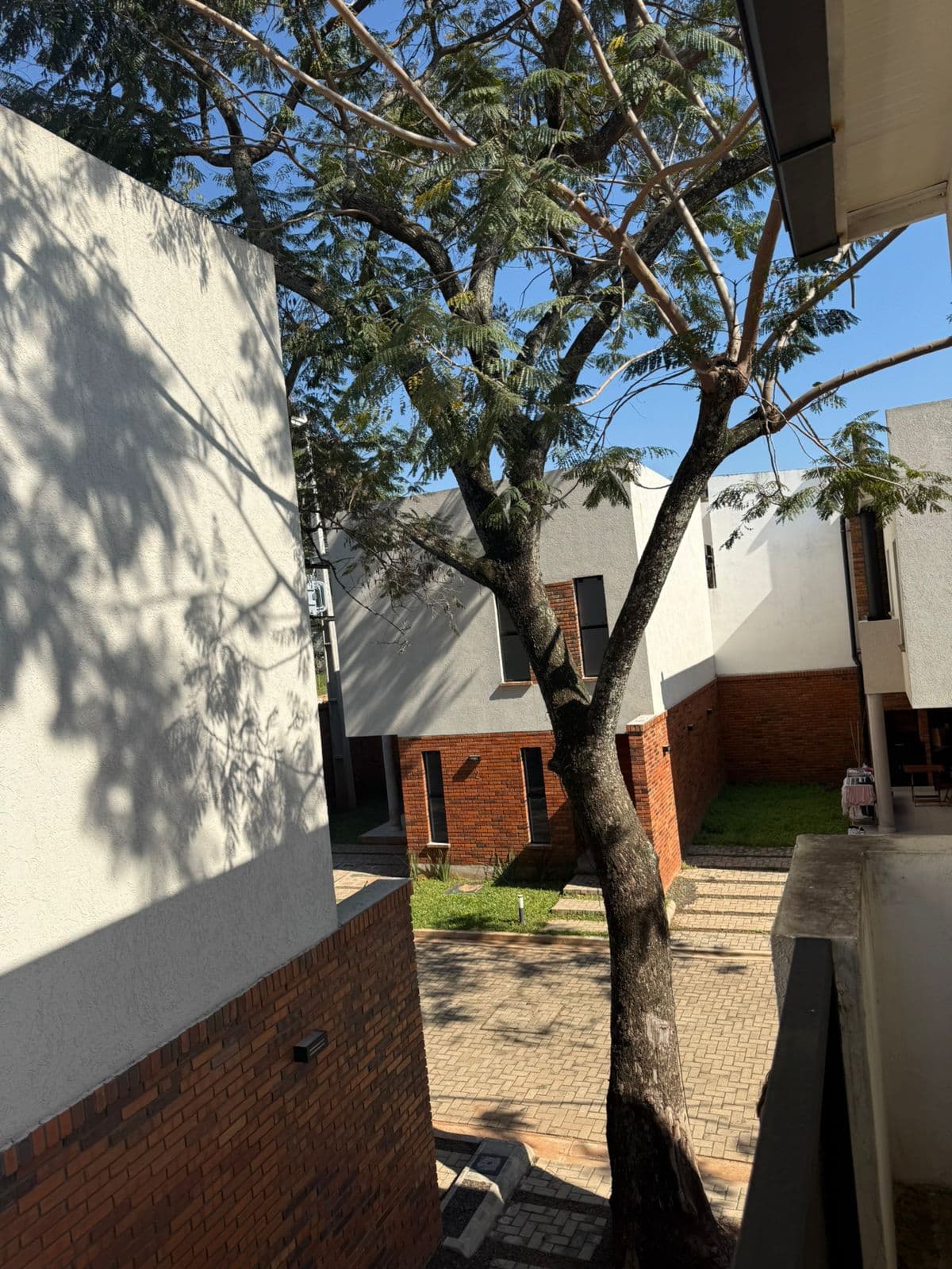 Duplex a estrenar - 640.000.000 Gs en Loma Merlo Luque — foto 4