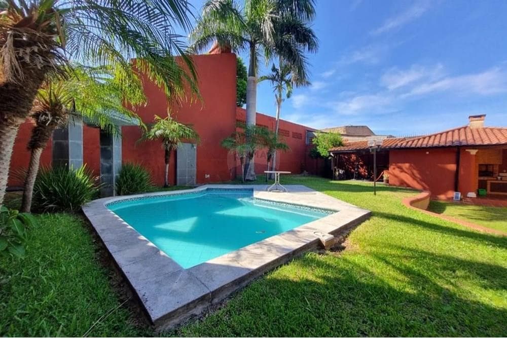 Vendo amplia casa con piscina en san vicente