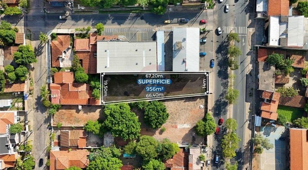Vendo propiedad sobre Avenida Aviadores del Chaco