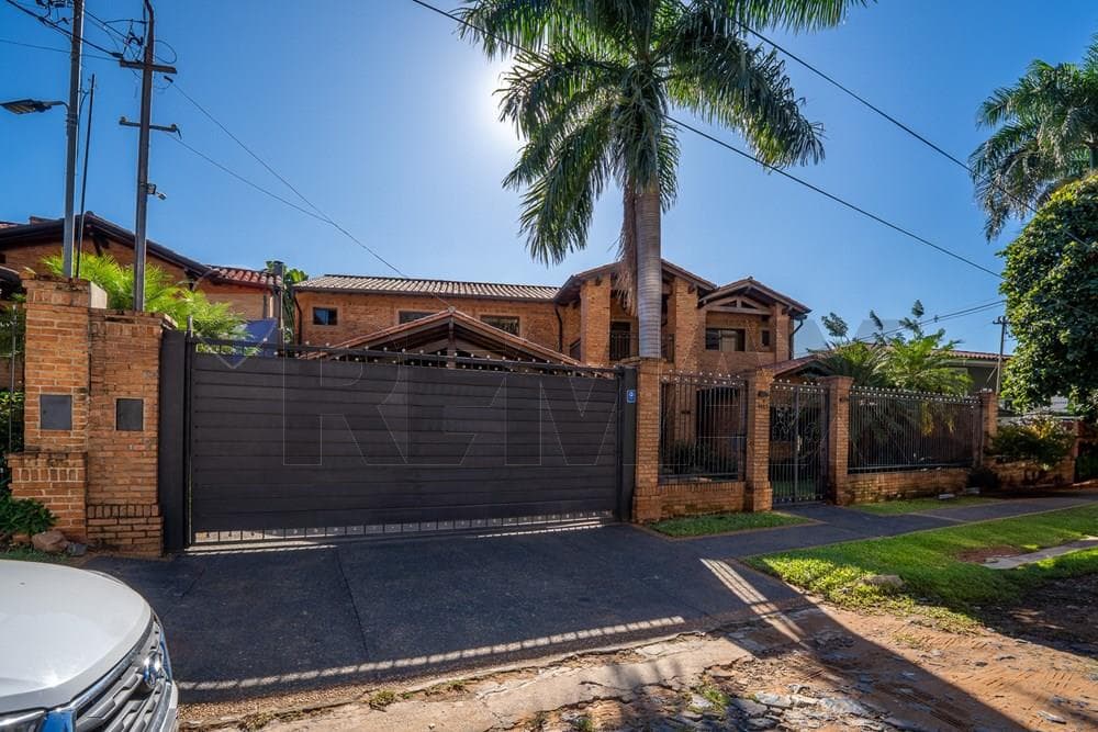 Residencia de 4 dormitorios en Las Lomas, foto 2