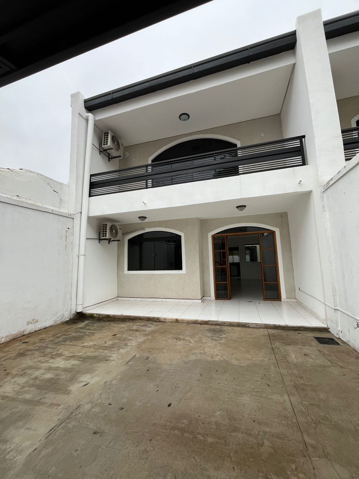 Dúplex tipo casa con quincho a estrenar en alquiler – barrio san pablo — foto 3