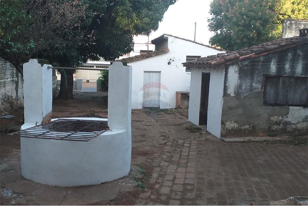 Amplia propiedad en cuarto barrio Luque!!, foto 4
