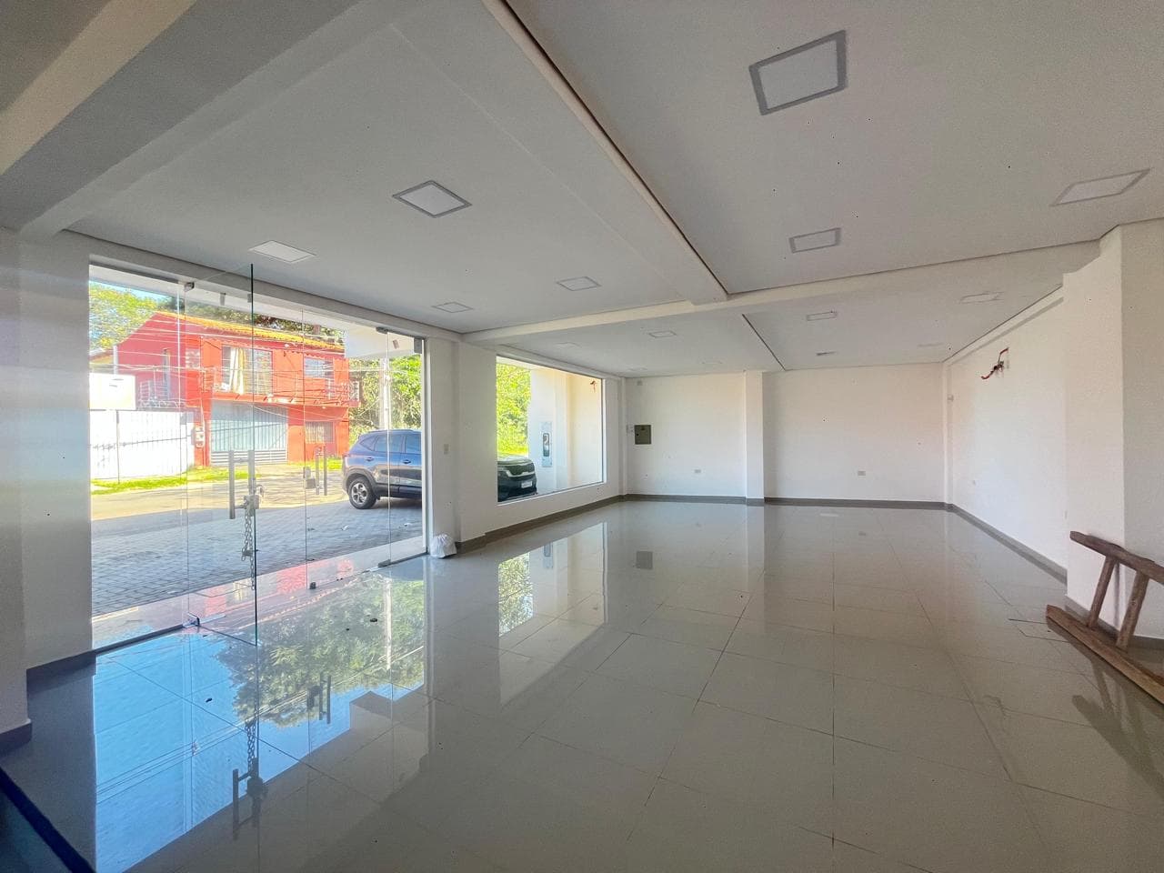 salon comercial en loma merlo, foto 3