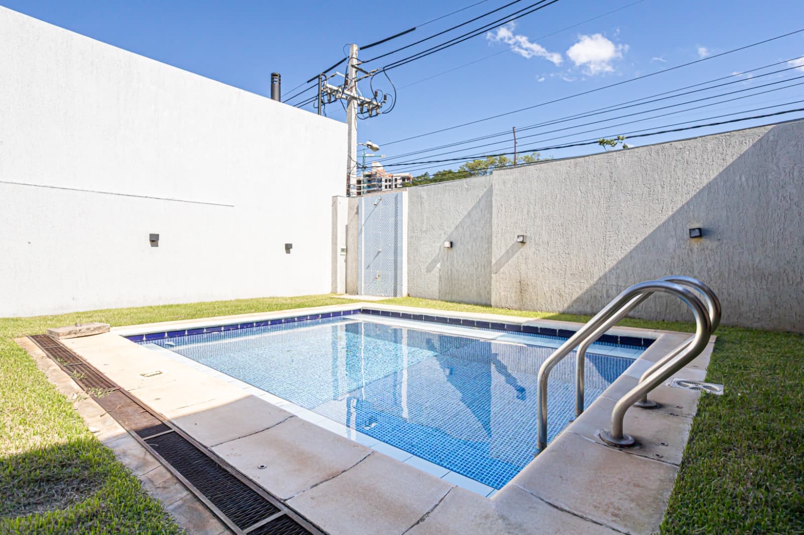 Casa En Venta 3 Dormitorios Con Piscina. Condominio, foto 2