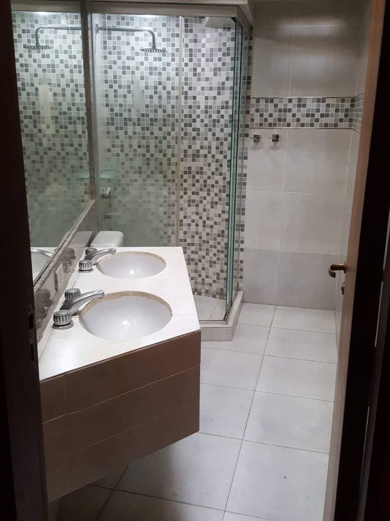 Hermosa residencia- b° ycua sati, foto 3