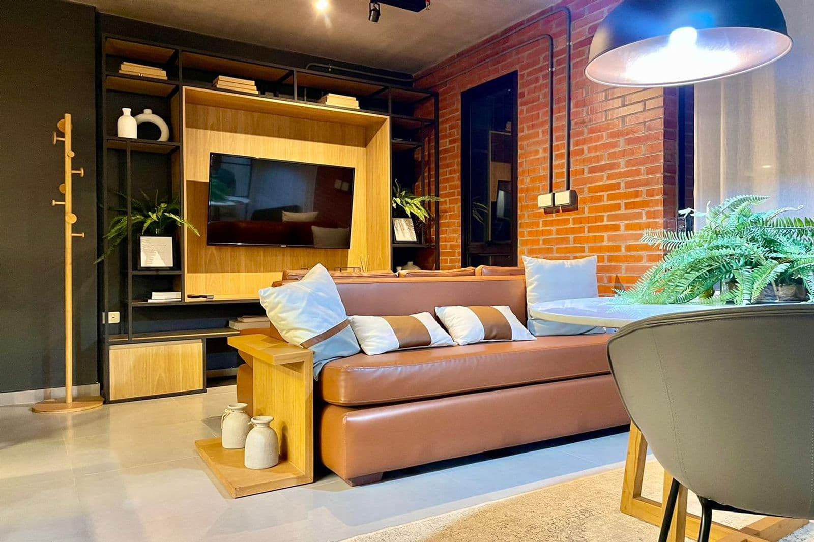 Departamento con 2 Habitaciones y cochera zona Aeropuerto, foto 4