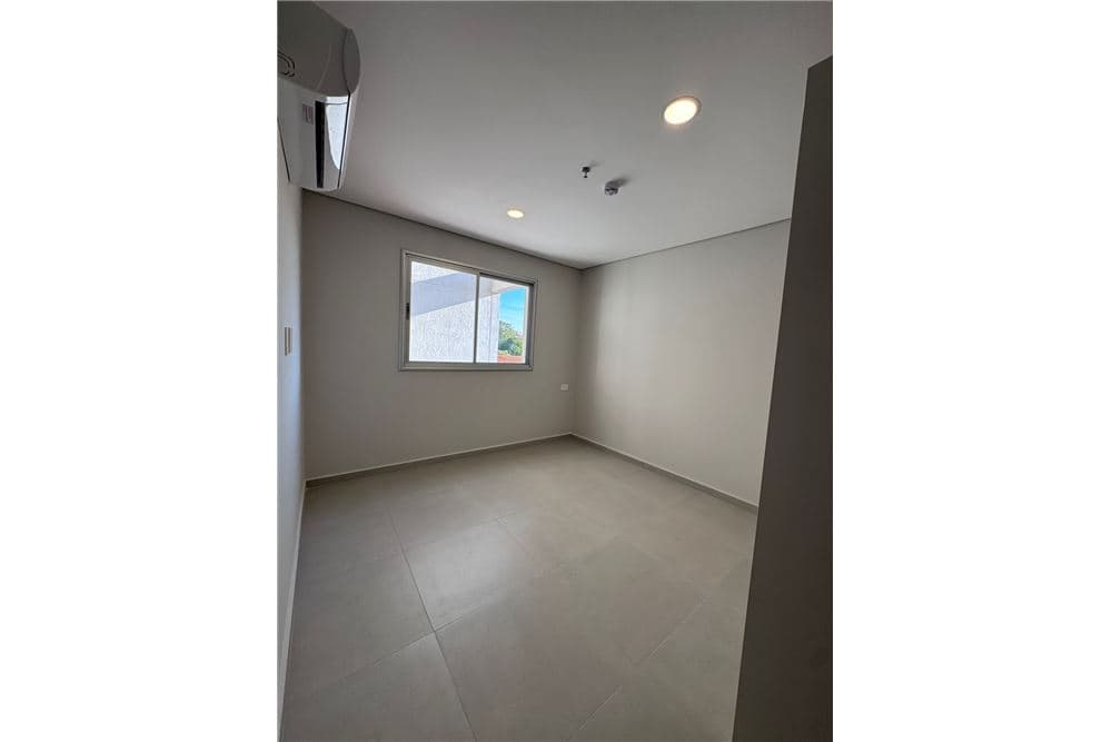 Departamento - Alquiler - Los Laureles, Paraguay — foto 4