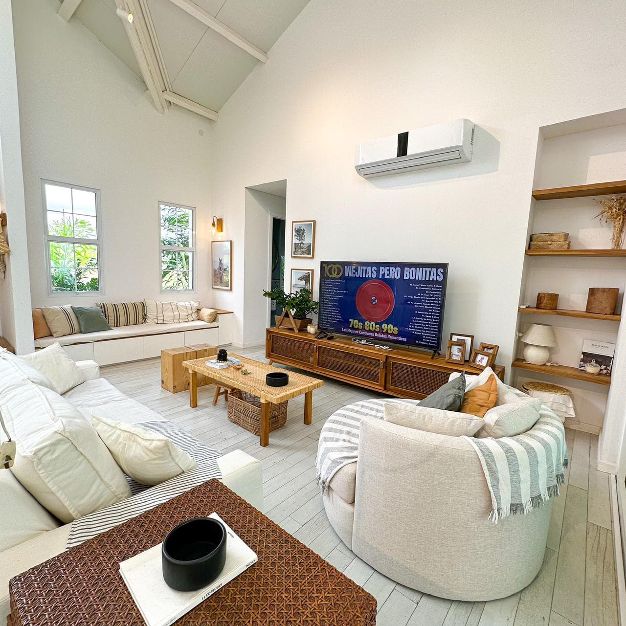 Hermosa Residencia estilo Americano full amoblada en Surubi'i, foto 2