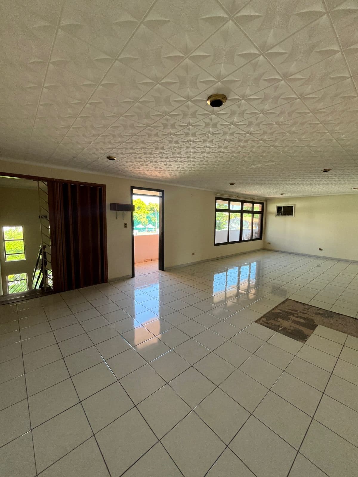 Casa en Carmelitas (para oficinas, spa, estacionamientos, clínica) — foto 4