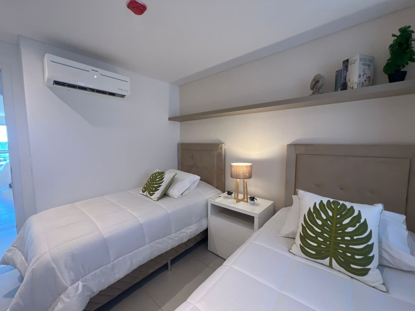 En alquiler departamento de 2 habitaciones totalmente amoblado en fortaleza — foto 4