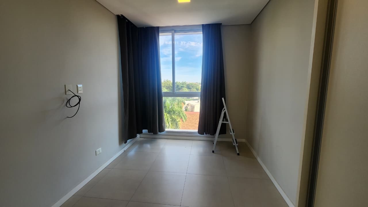 En alquiler Departamento de 2 Dormitorios en Villa Morra, foto 4