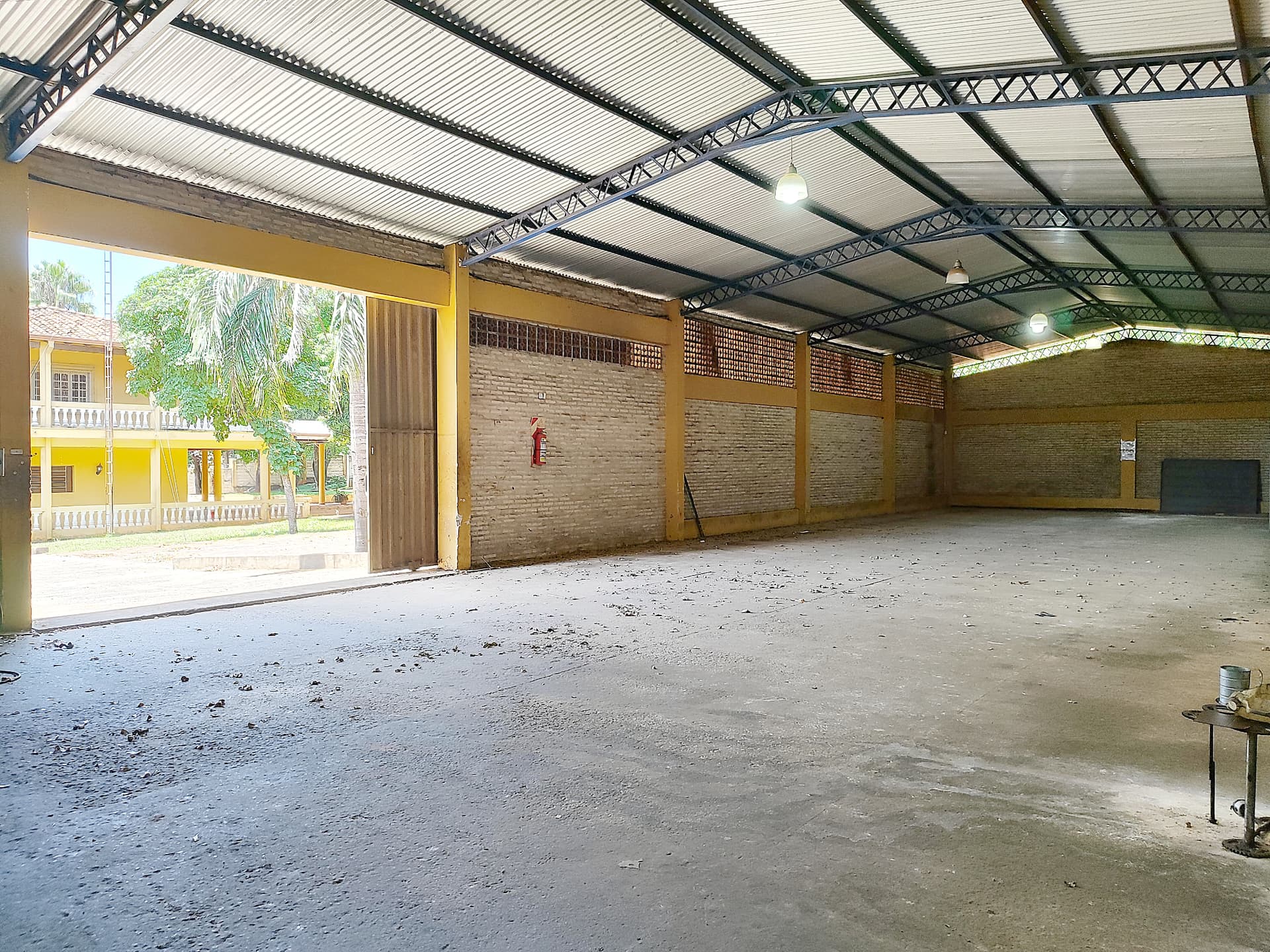 Terreno de 4.367 m2 con salida a 3 calles | San Lorenzo, foto 5