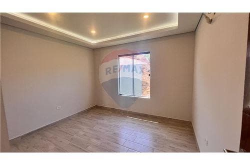 Casa-Venta-PY Central Limpio Juan de Salazar, foto 4