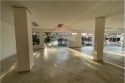 Importante salon comercial en itaugua sobre ruta 2 en esquina !!, foto 3