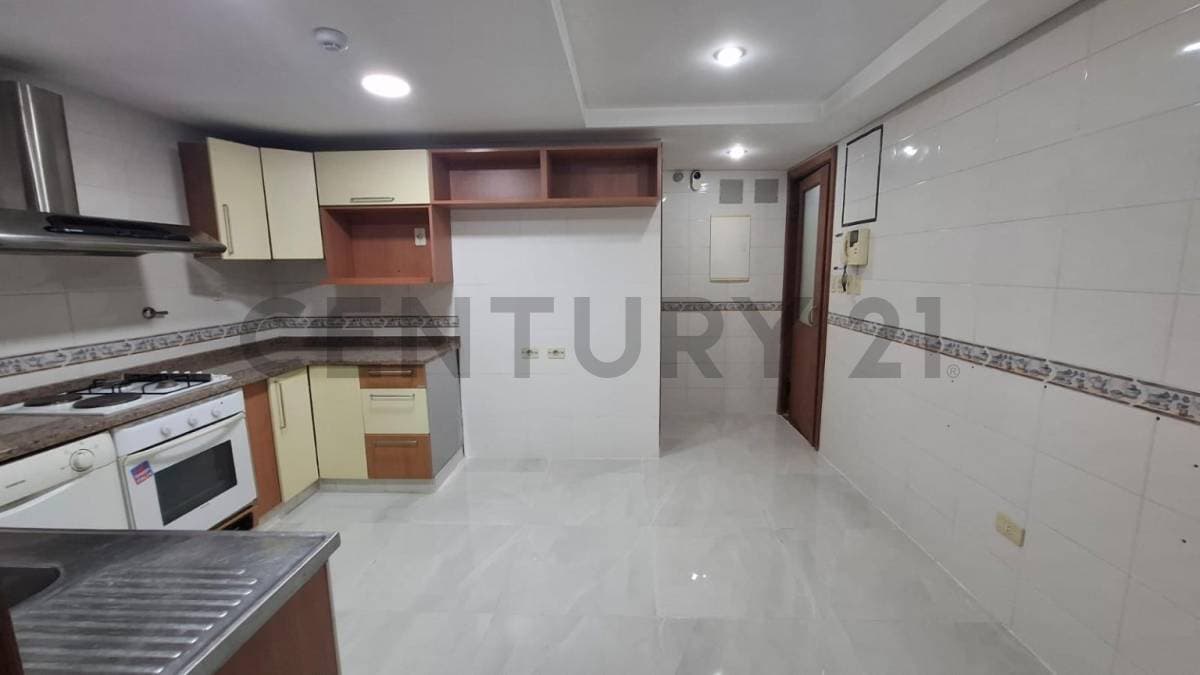Departamento de 3 Habitaciones con área de servicio en Barrio Las Mercedes — foto 4