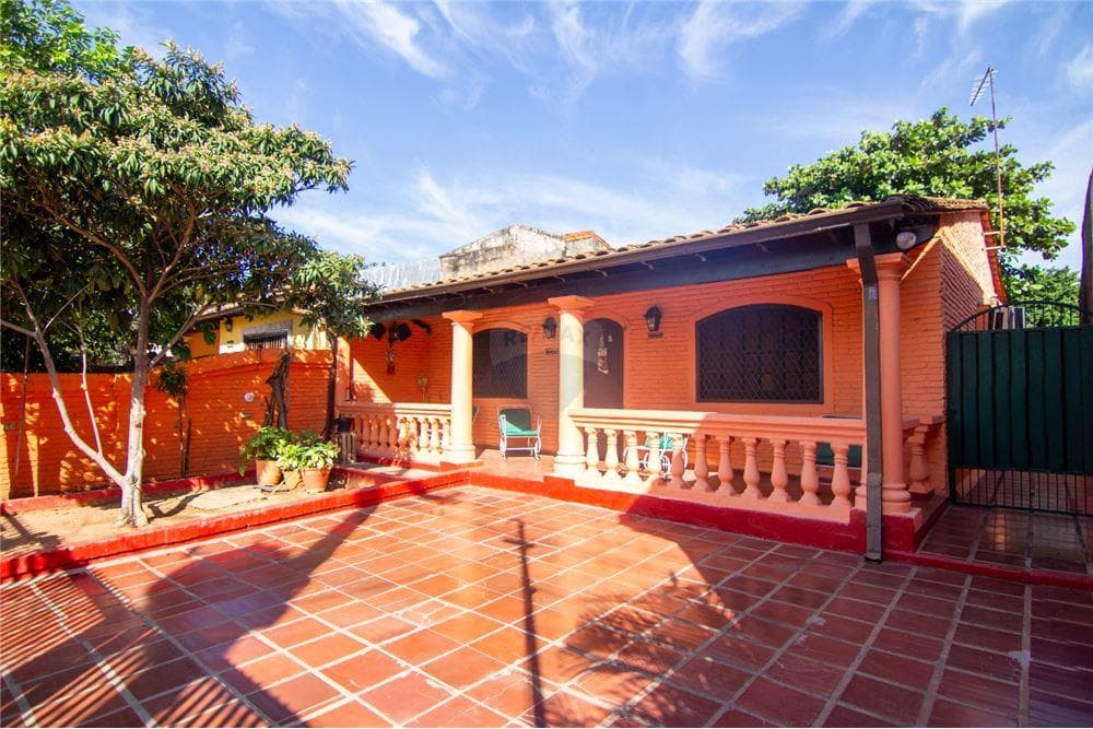 Impecable residencia en la zona shopping Mariano, foto 1