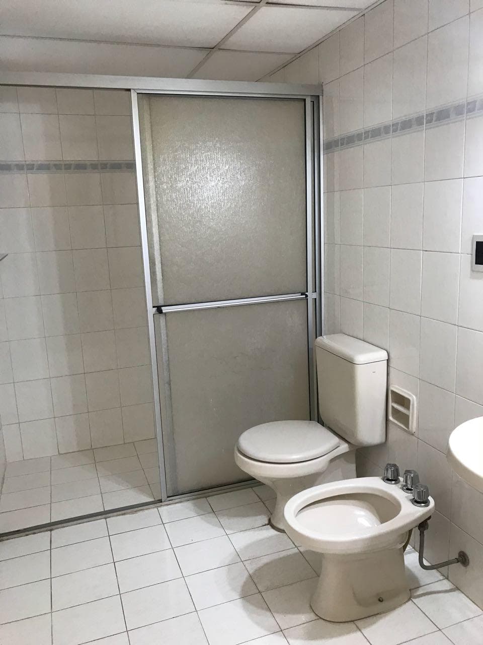 Departamento de tres dormitorios barrio Las Lomas, foto 5