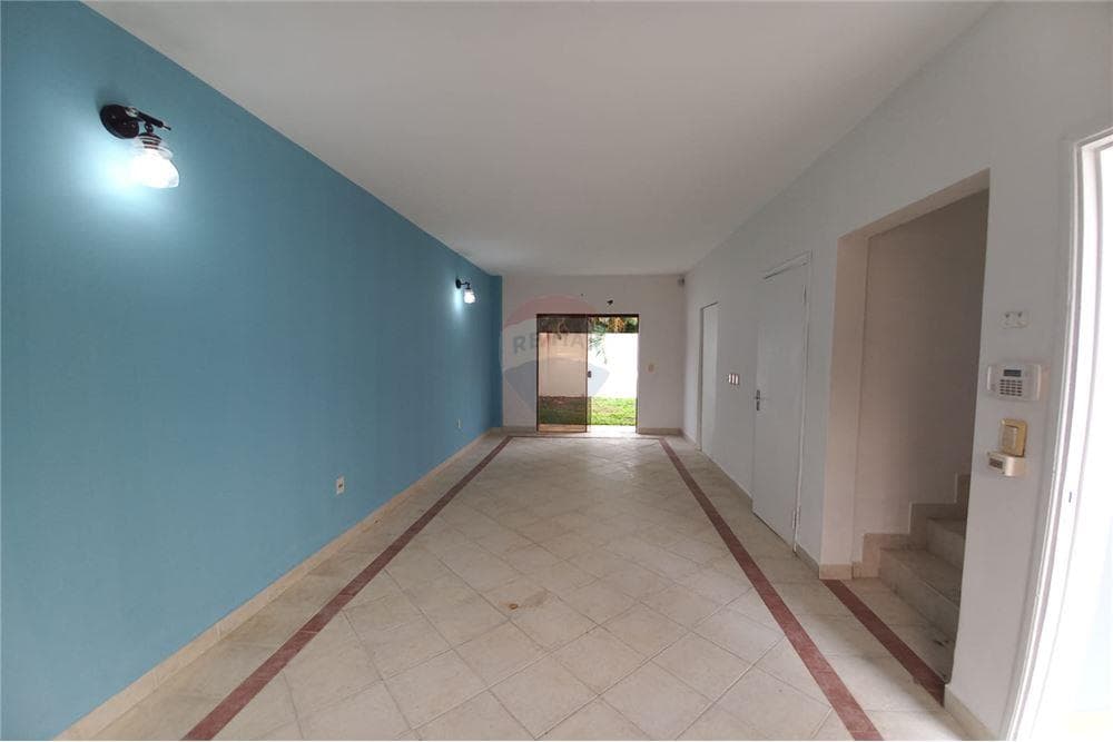 Hermoso Duplex en Fdo. de la Mora Zona Norte, foto 5