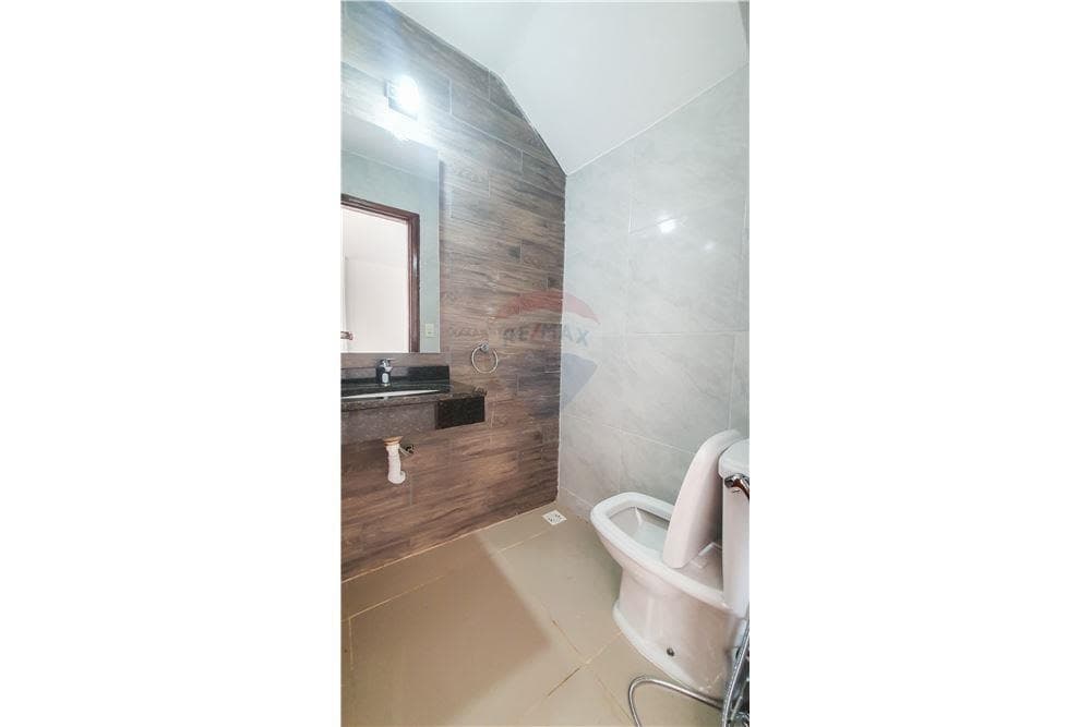 Duplex a estrenar en lambare zona yacht, foto 5