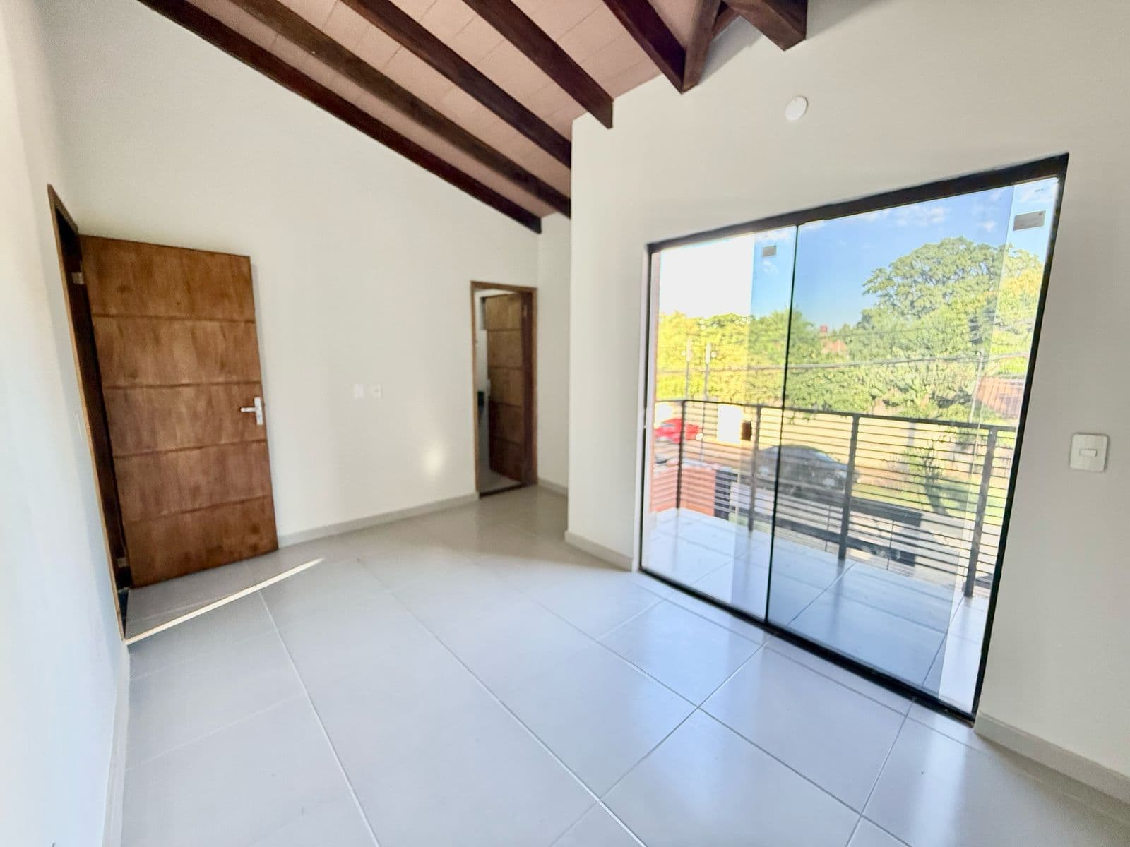 Hermoso duplex en Luque laurelty, foto 3