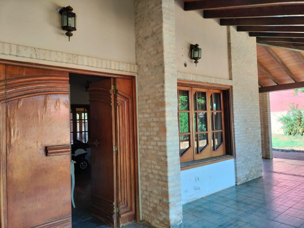 Casa Con Piscina En Fernando de la Mora Zona Norte. Terreno 720m2 — foto 2
