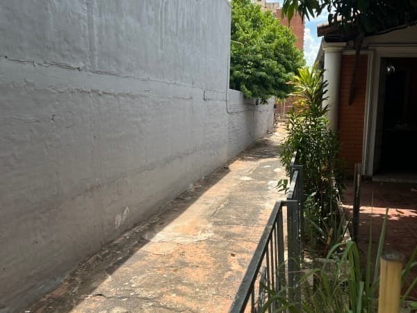 Casa con amplio patio sobre la avda. Rodríguez de francia, foto 5