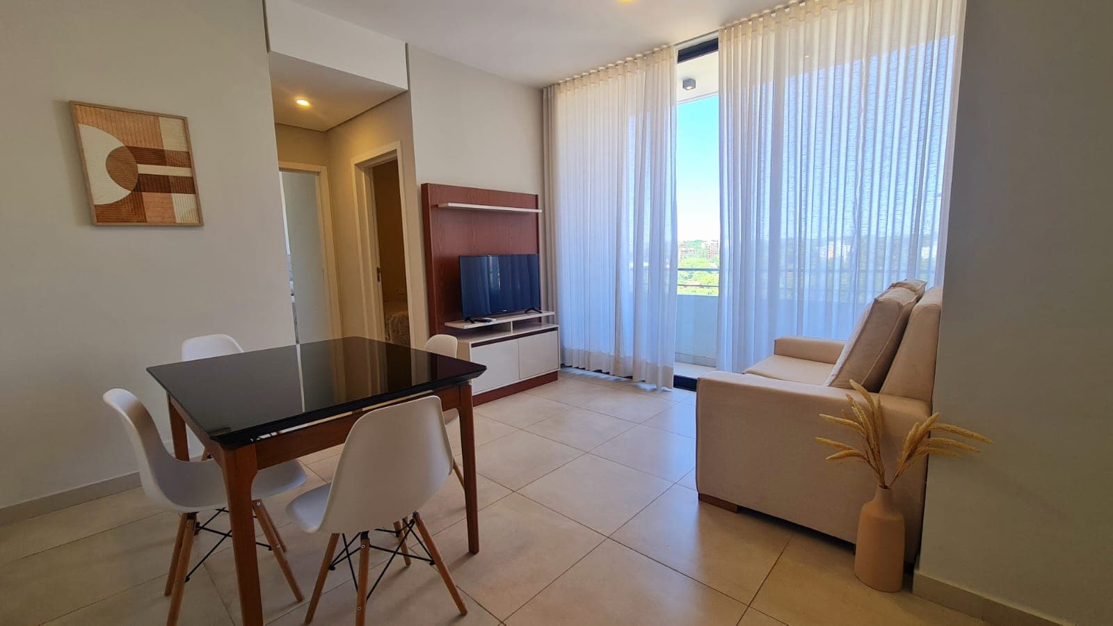 En Alquiler Departamento Amoblado Con 2 Habitaciones - Zona CIT, foto 1
