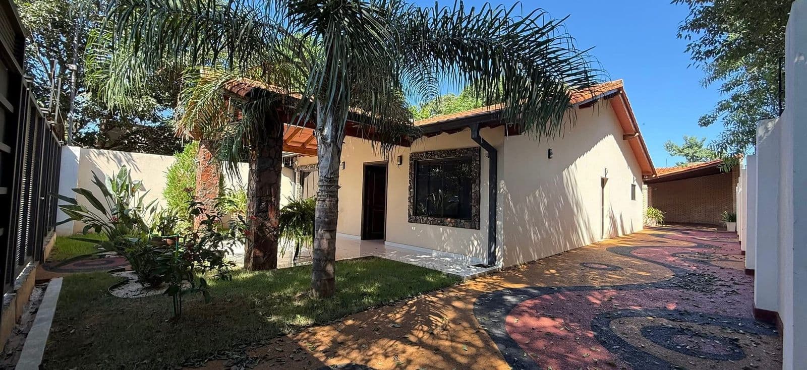 Casa En Luque, foto 2