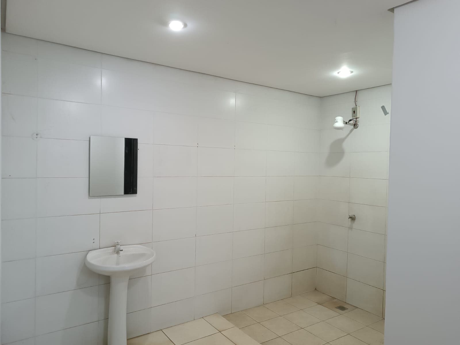 Deposito en mra de 900 m2 — foto 3