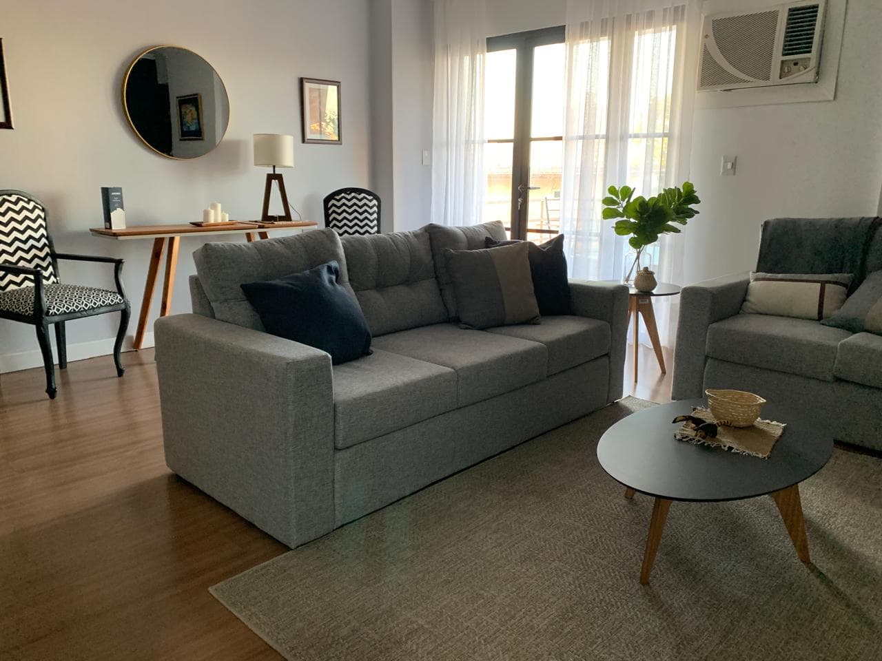 Exclusivo departamento amueblado de 2 dormitorios en el corazón de Asunción - ¡listo para habitar!, foto 2
