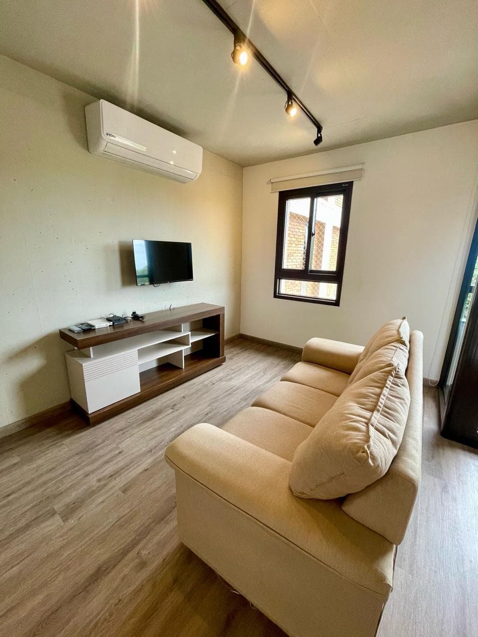En alquiler – departamento de 2 dormitorios amoblado en barrio Trinidad — foto 2