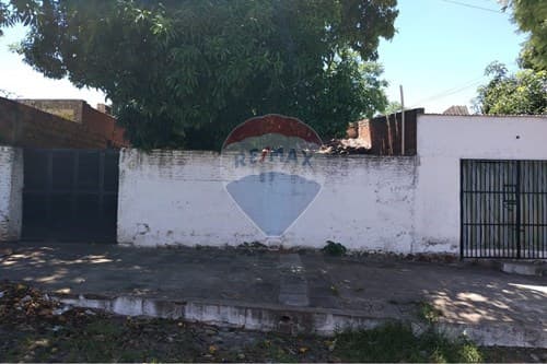 Casa en lambare