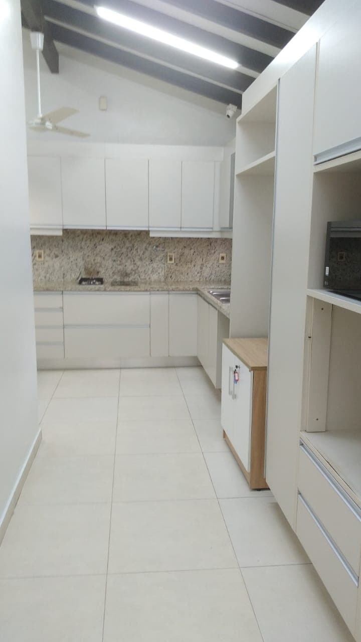 Residencia Exclusiva en Alquiler en Los Laureles, Asunción, foto 5