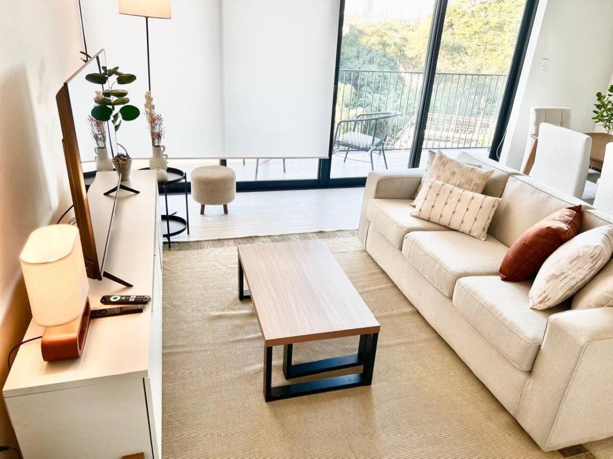 Departamento amoblado full equipado de 2 dormitorios plaza pacheco — foto principal