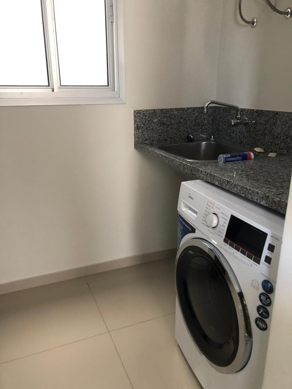 Alquiló dpto amoblado de 2 habitaciones moderno — foto 5