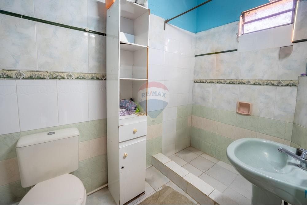 En venta gran residencia localizcada en lambare - rca argentina, foto 5