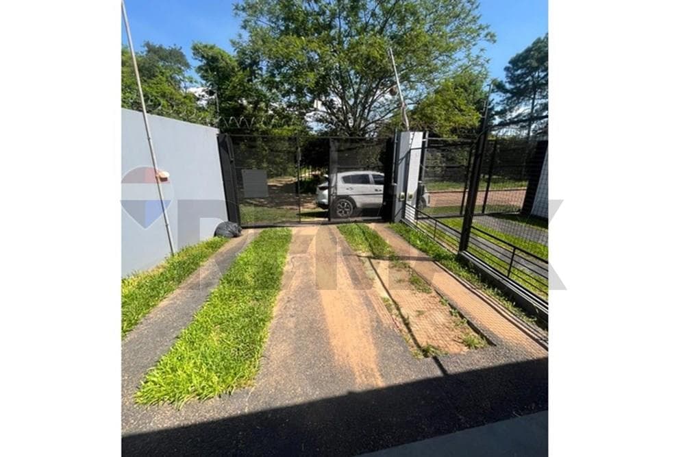 Chalet - Venta - Luque, Central, Paraguay — foto 5
