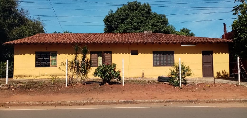 Vendo terreno en esquina zona municipalidad de Luque. Cod rr