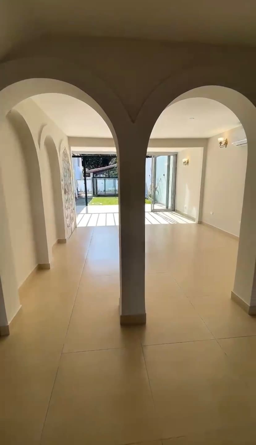 Hermosa Casa En El Barrio Mas Deseado Los Laureles, foto 2