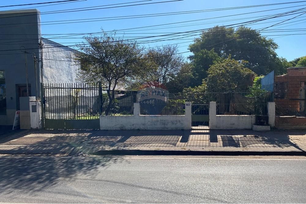 Vendo terreno sobre la Avda Defensores del Chaco