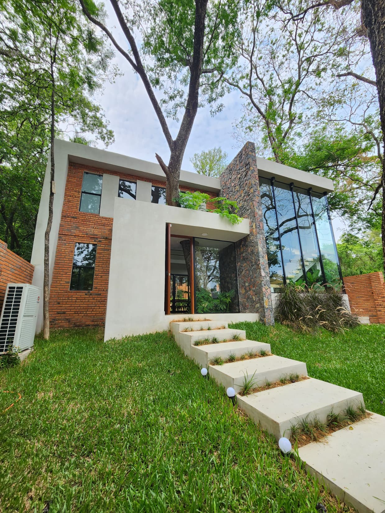 Se vende residencia amoblada en San Bernardino, foto 1