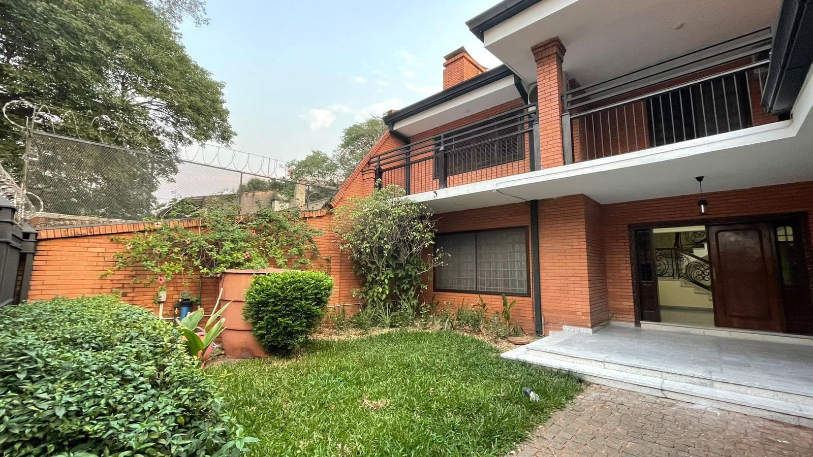 hermosa Casa ???? Barrio Mburicao, Asunción — foto 4