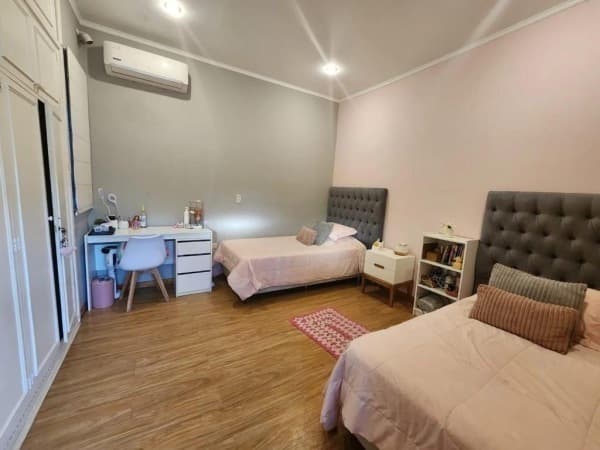 En venta residencia de 3 dormitorios en la mejor zona de Luque, foto 5