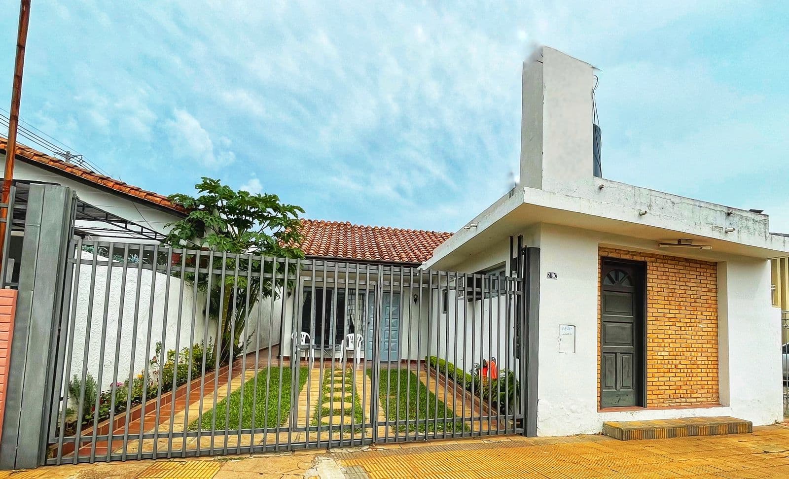 Residencia En Venta - Barrio San Cristóbal, Asunción